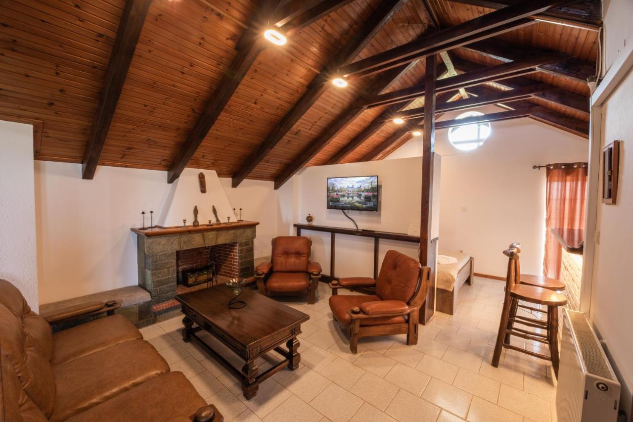 Villa Georgina B&B Katakolo Ngoại thất bức ảnh