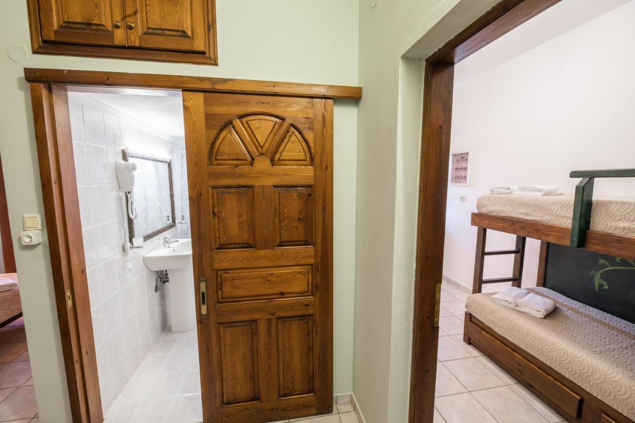 Villa Georgina B&B Katakolo Ngoại thất bức ảnh